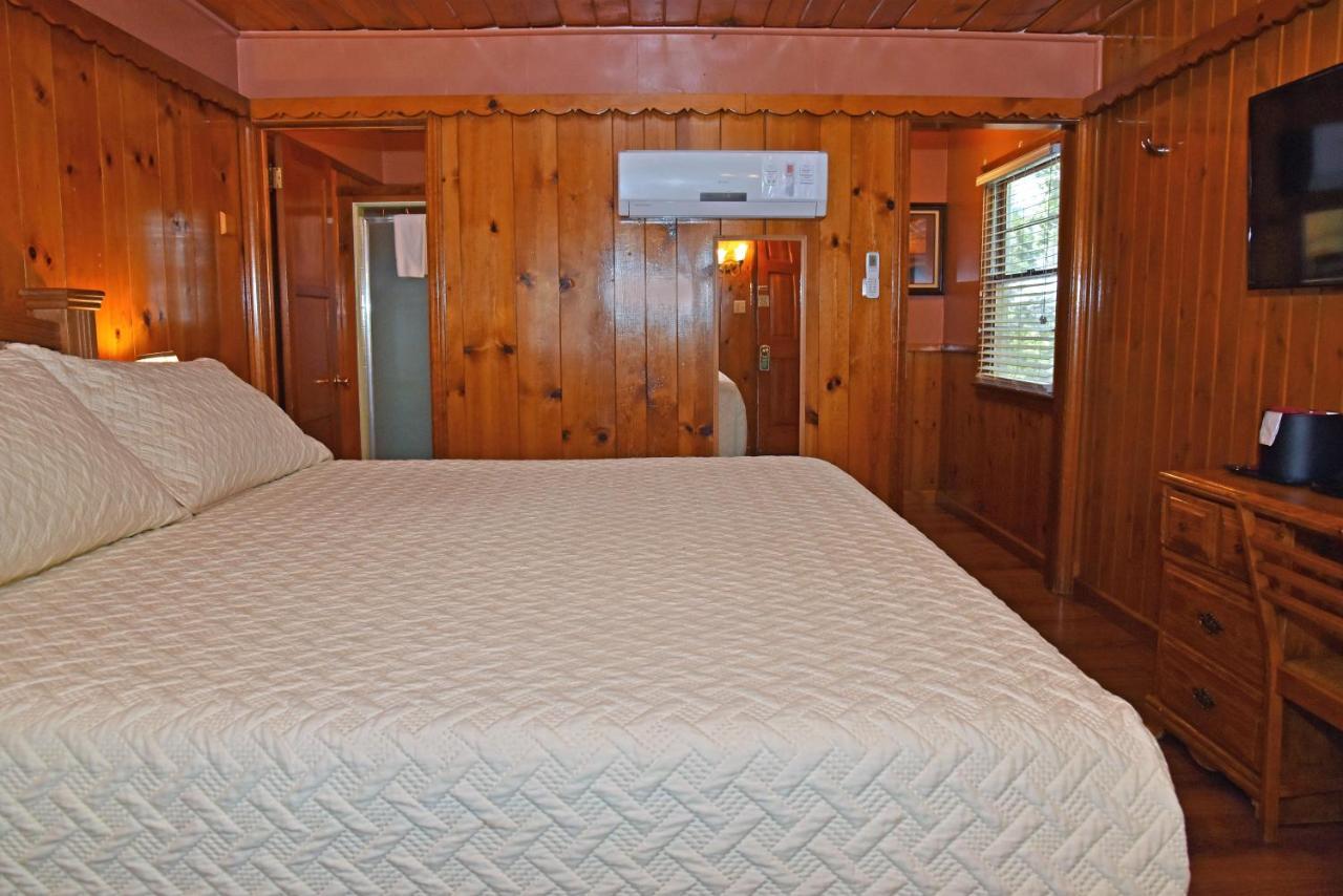 The Kern Lodge カーンビル エクステリア 写真