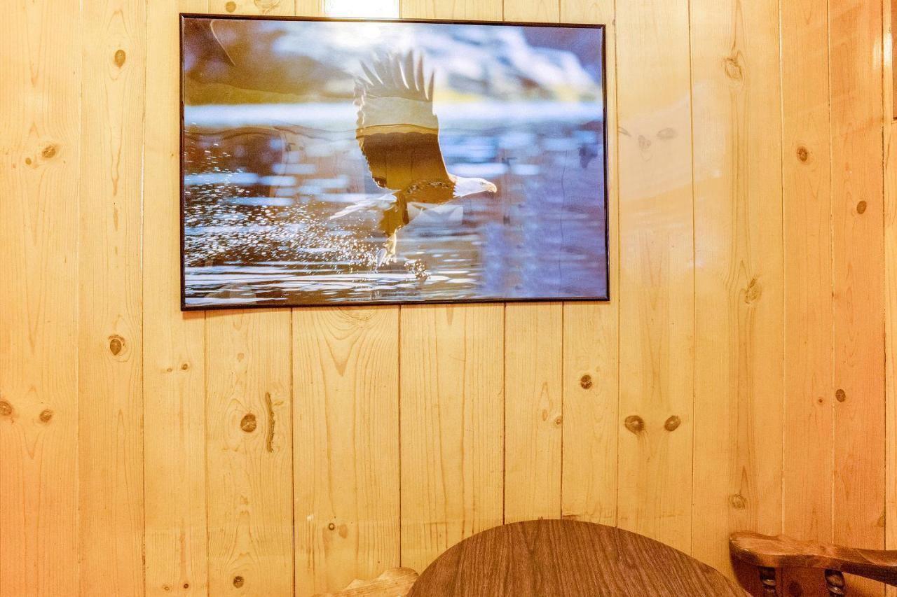The Kern Lodge カーンビル エクステリア 写真
